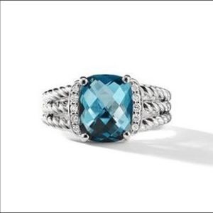 Beautiful yurman ring. Have too many and looking to sell it